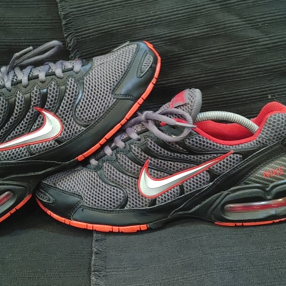 Nike Air Max Gray and Red Sneakers - Picture 6 of 16